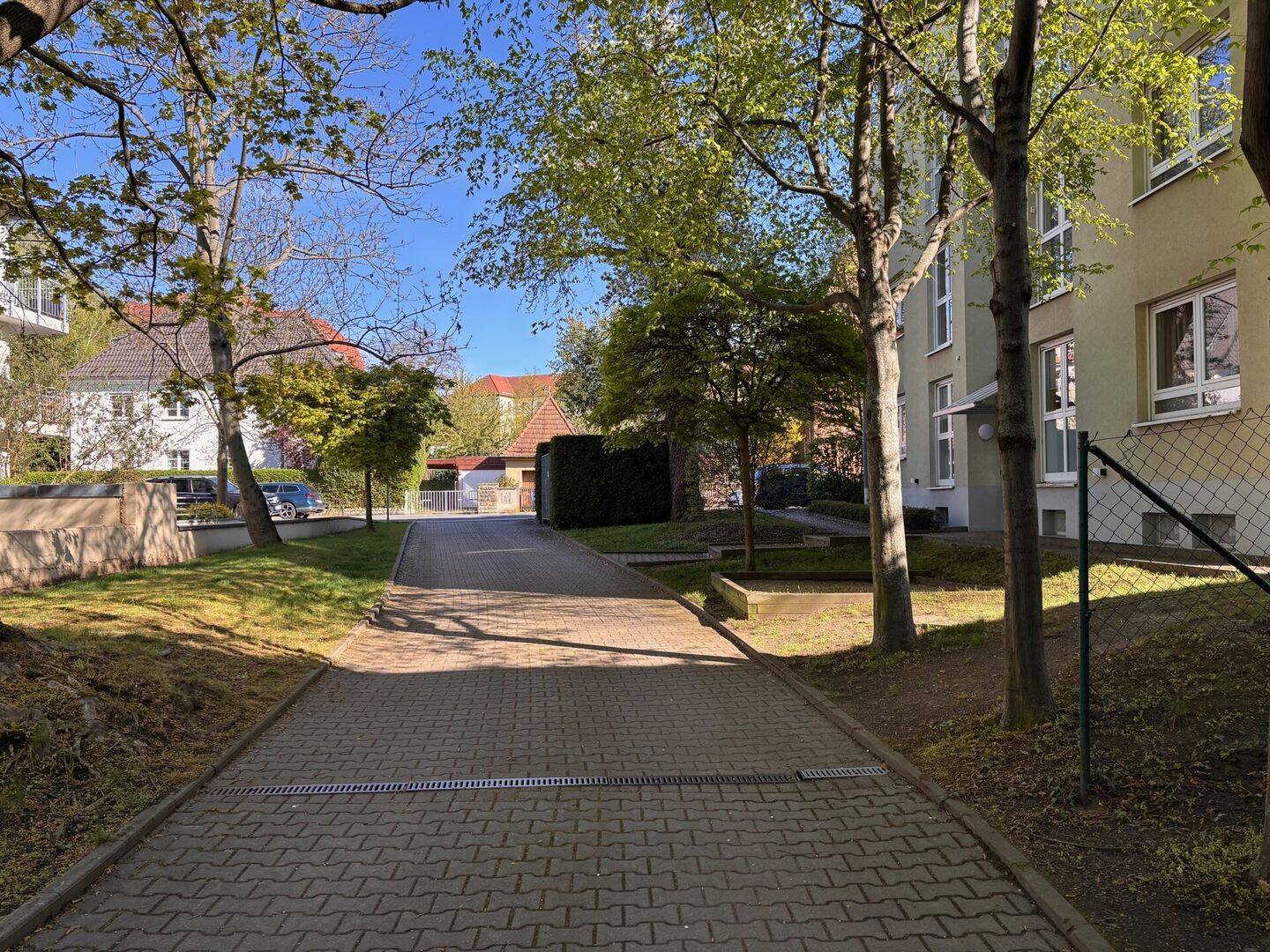 Gepflegte 3-Raum-Wohnung mit Aufzug & Stellplatz in Dresden-Plauen – Dresden – Vorschaubild 2