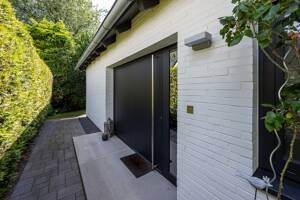 Modernität und Stil - Exklusives Einfamilienhaus zum Wohlfühlen – 22397 Hamburg – Vorschaubild 2