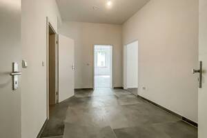 5 Zimmer - frisch renoviert - zentrale Lage - Erstbezug – 44787 Bochum – Vorschaubild 2