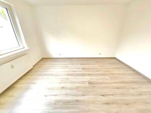 Große 4 Zimmerwohnung frisch für Sie renoviert – 44579 Castrop-Rauxel – Vorschaubild 5