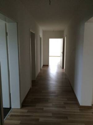+ERSTKLASSIGE 5R.-WHG.++BALKON+TOLLES BAD+GÄSTE WC+FBH+LIFT+TIEFGARAGE+UVM.+ – 4107 Leipzig – Vorschaubild 7