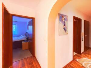Kapitalanlage mit Perspektive: EG-Wohnung mit Südterrasse und TG-Stellplatz