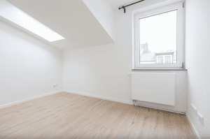 10 qm großes unmöbliertes WG-Zimmer zum 01.09. in netter WG in Hamburg-Harburg