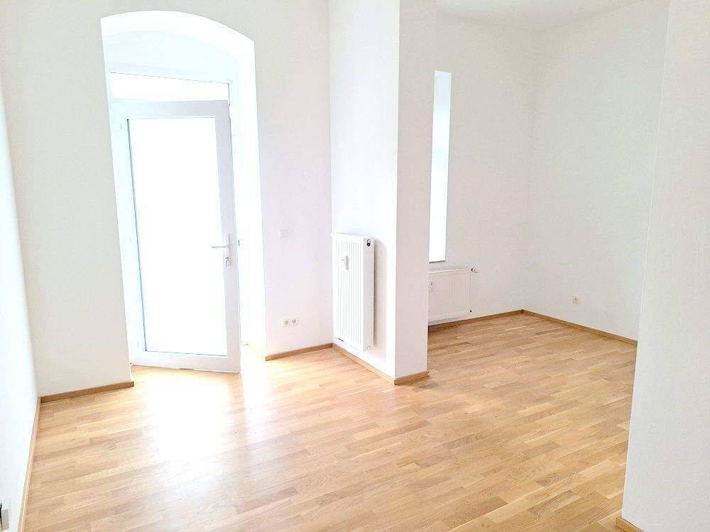 !! 4-Zimmer-Wohnung in ruhiger Nebenstraße mit Balkon und PKW-Stellplatz !! – Chemnitz – Vorschaubild 7