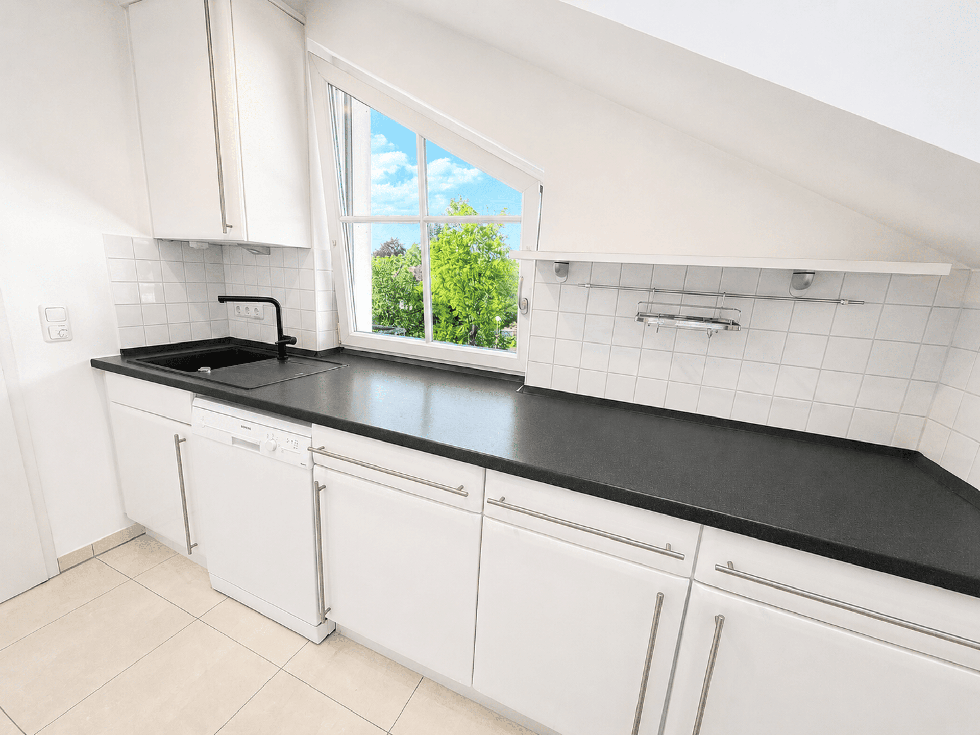 Dachgeschosswohnung in 82041 Oberhaching mit 68,8 m² kaufen