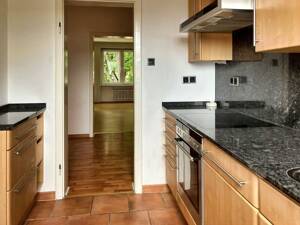 Attraktive 3-Zimmerwohnung mit Balkon und Einbauküche in Toplage von Kassel-Wehlheiden – 34121 Kassel – Vorschaubild 4