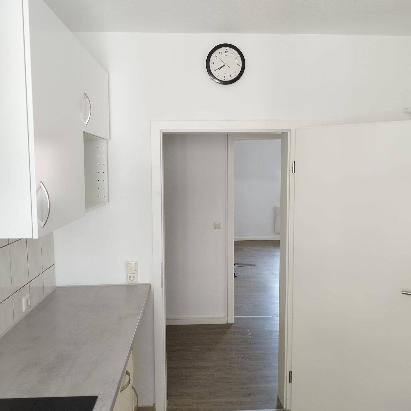Sehr schöne 4-Zimmer Altbauwohnung (ca. 90qm) im Herzen Nürnbergs! – Nürnberg – Vorschaubild 5