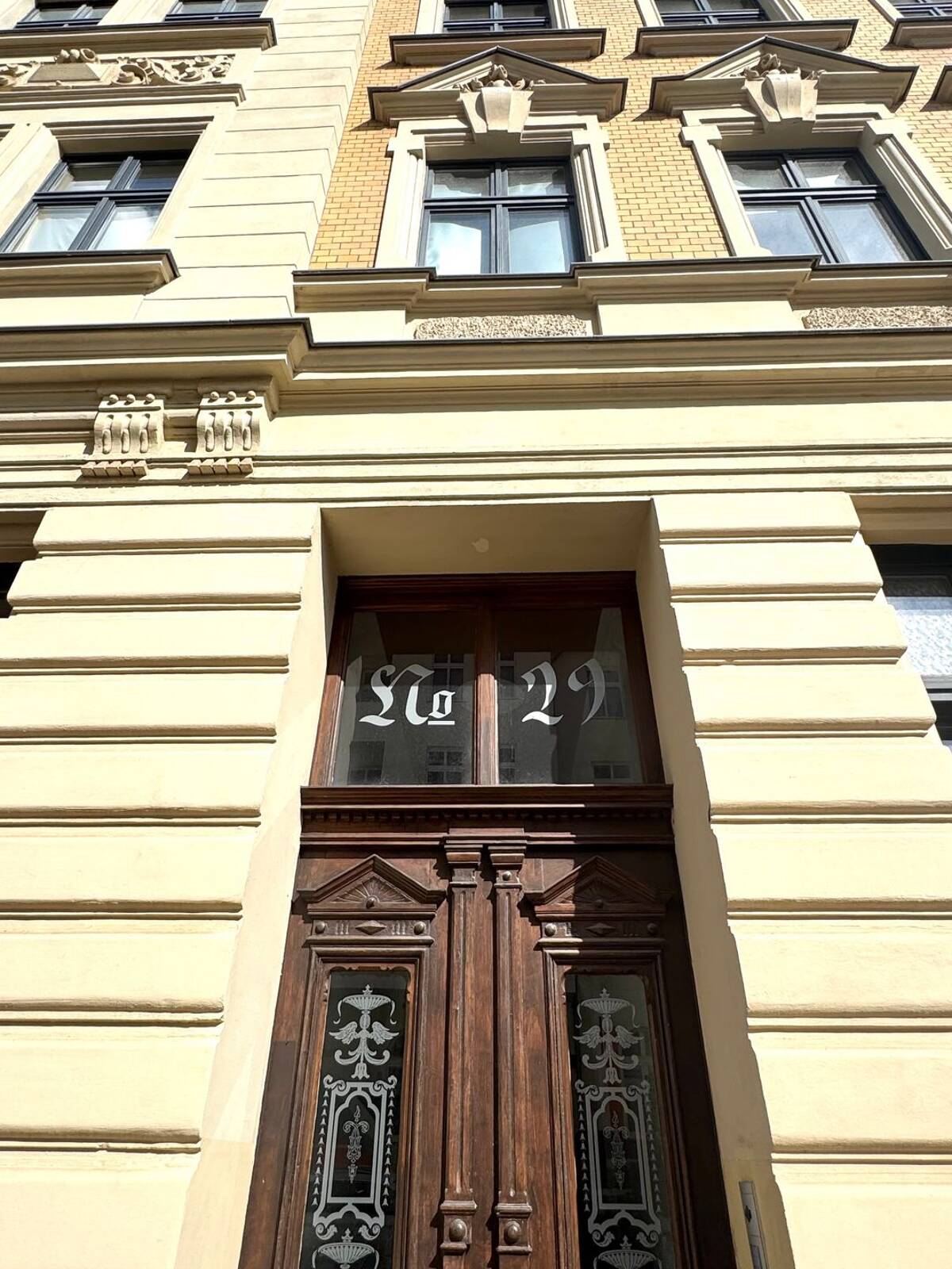 Modernes Wohnen mit Stil - großes Bad - in Renovierung! – 39104 Magdeburg – Bild 1 von 9