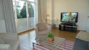 Schicke modernemöblierte Wohnung Bestlage – 1309 Dresden – Vorschaubild 2