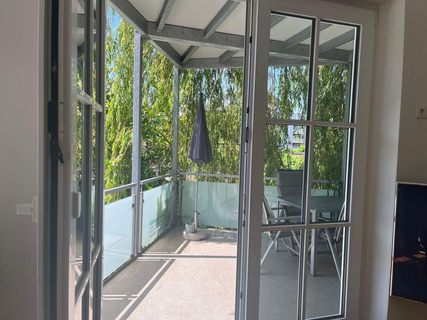 Schicke, moderne und vollausgestattet Wohnung mit großen Balkon im Herzen von Münster – Münster – Vorschaubild 3