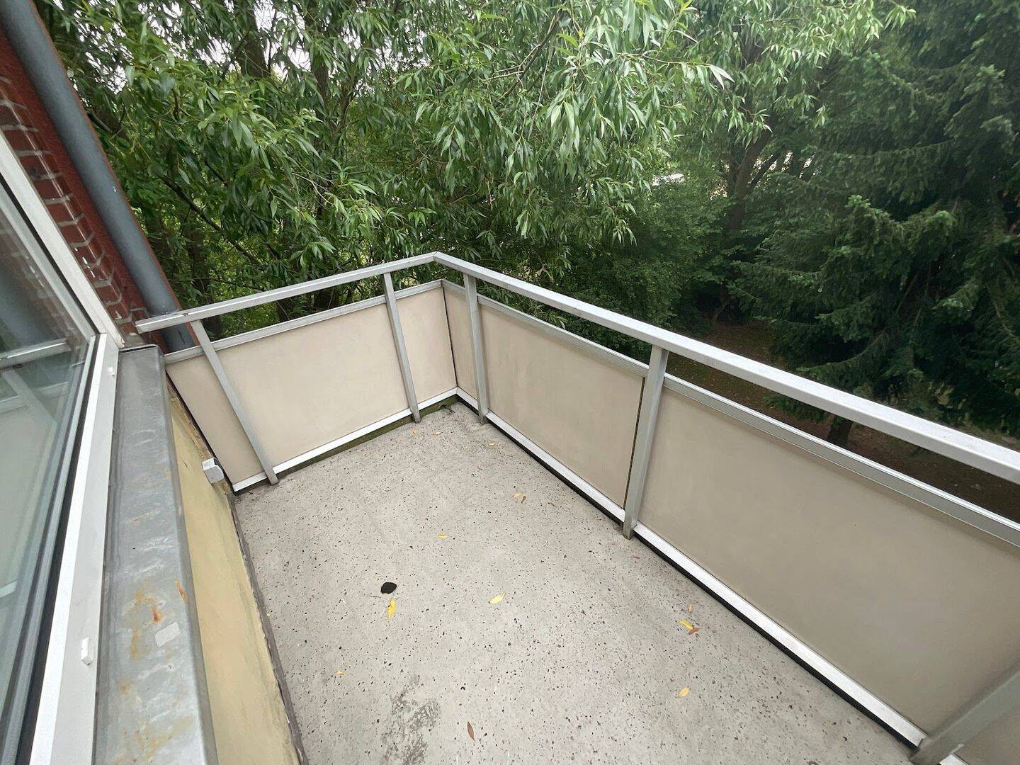 2,5 Zimmer-Wohnung mit Balkon und Tageslichtbad mit Wanne – Lübeck – Vorschaubild 6