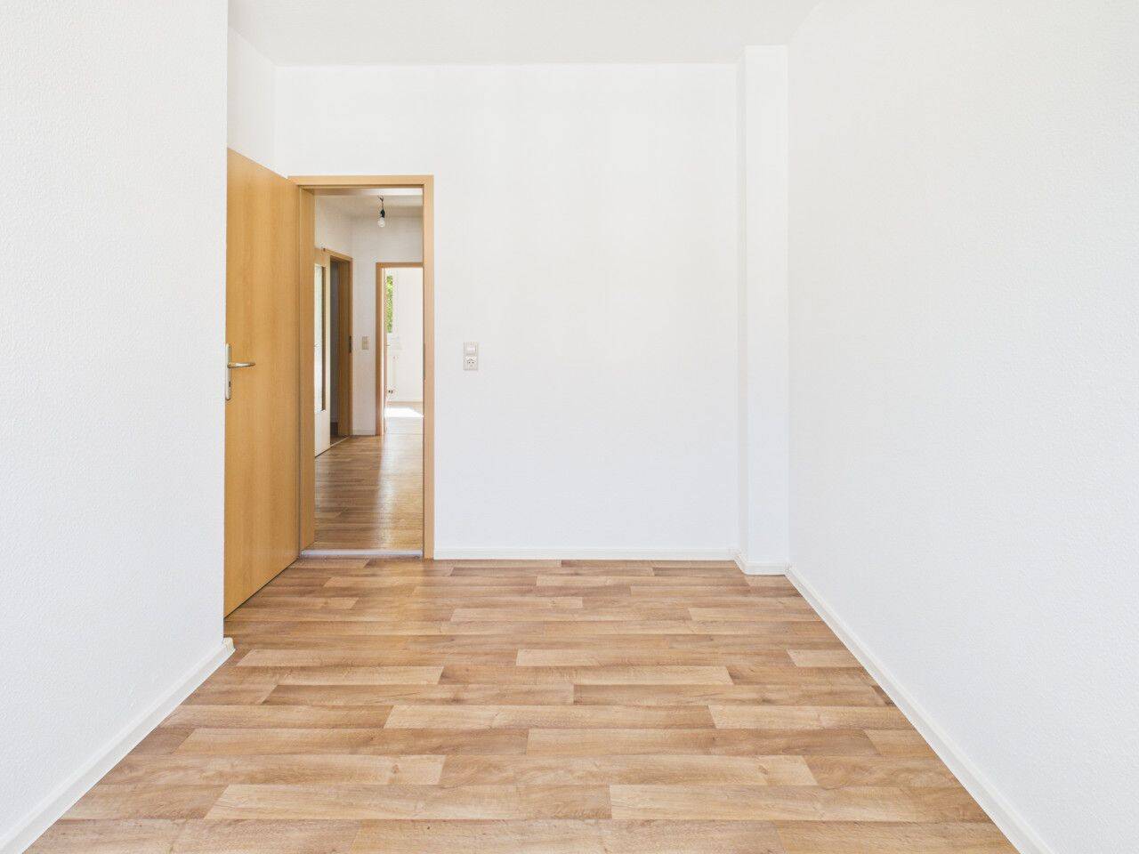 3-Raum-Wohnung mit Balkon auf dem Kapellenberg – Chemnitz – Vorschaubild 3