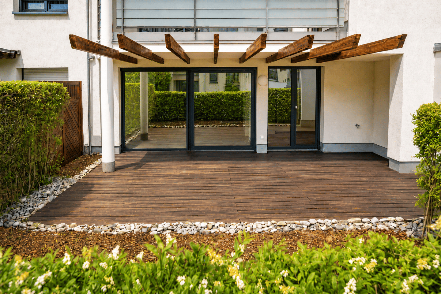Moderne 3,5 Zi-Erdgeschosswohnung mit Südterrasse & Gartenanteil in gefragter Wohnlage, Echterdingen