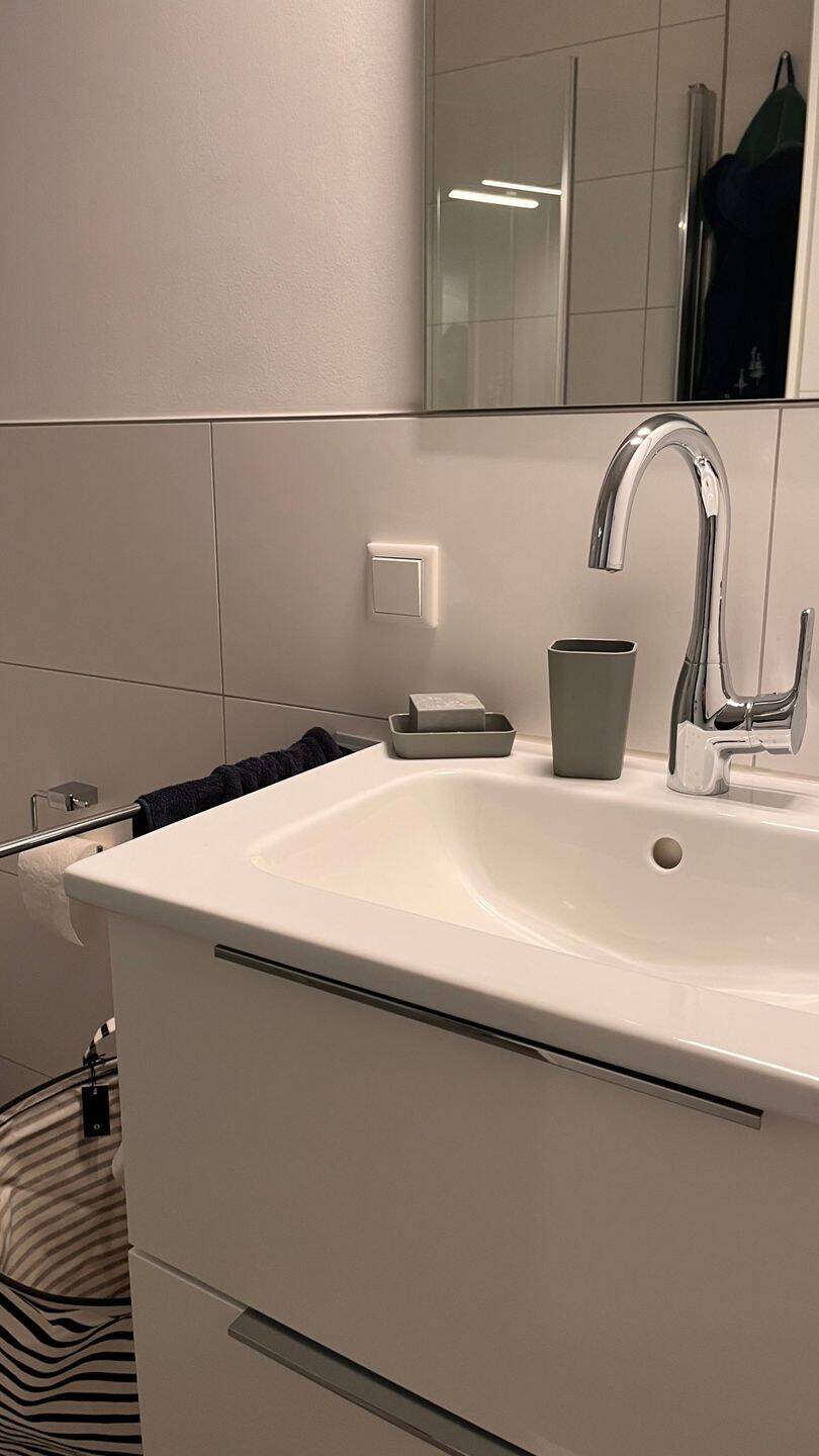Moderne 1-Zimmer-Wohnung mit Balkon – München – Vorschaubild 7