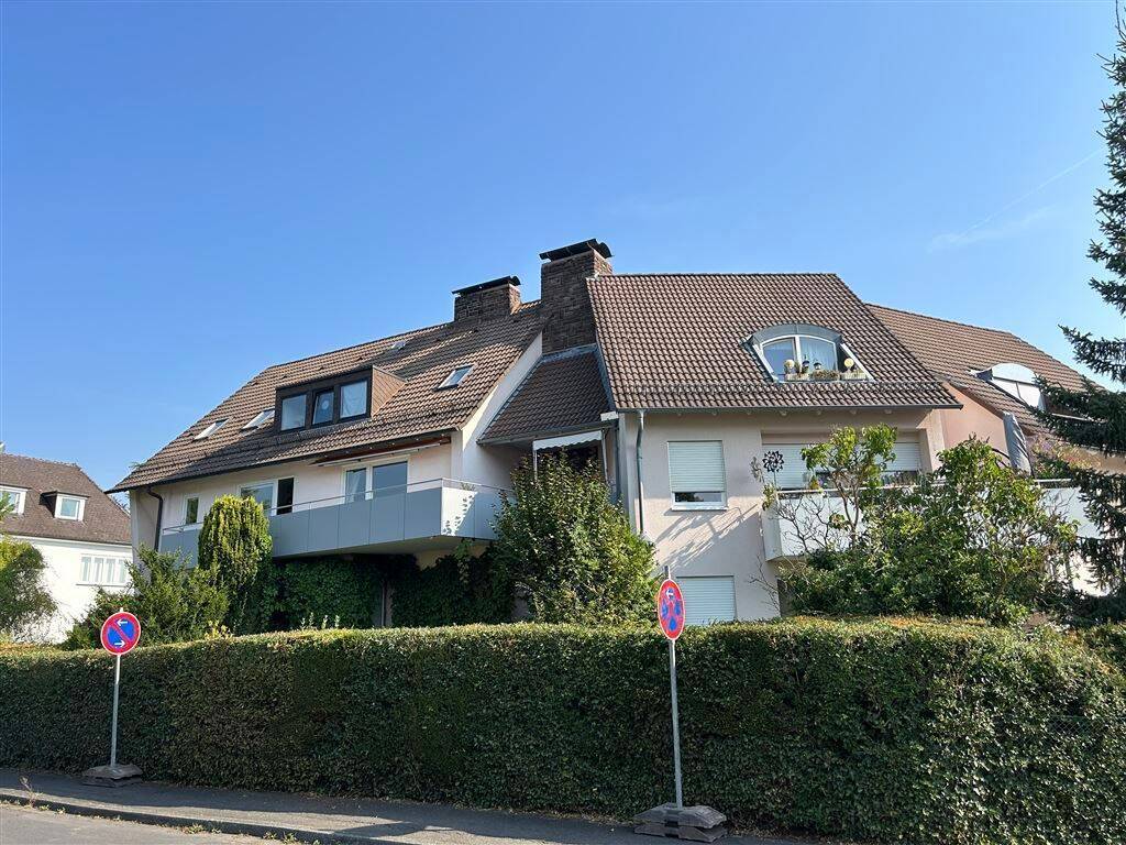 Großzügige Eigentumswohnung in Harleshausen in exponierter Lage Nähe Seebergstraße, 3 ZKB, 2 Balkone, Garage, begehbarer Kleiderschrank, Gäste WC