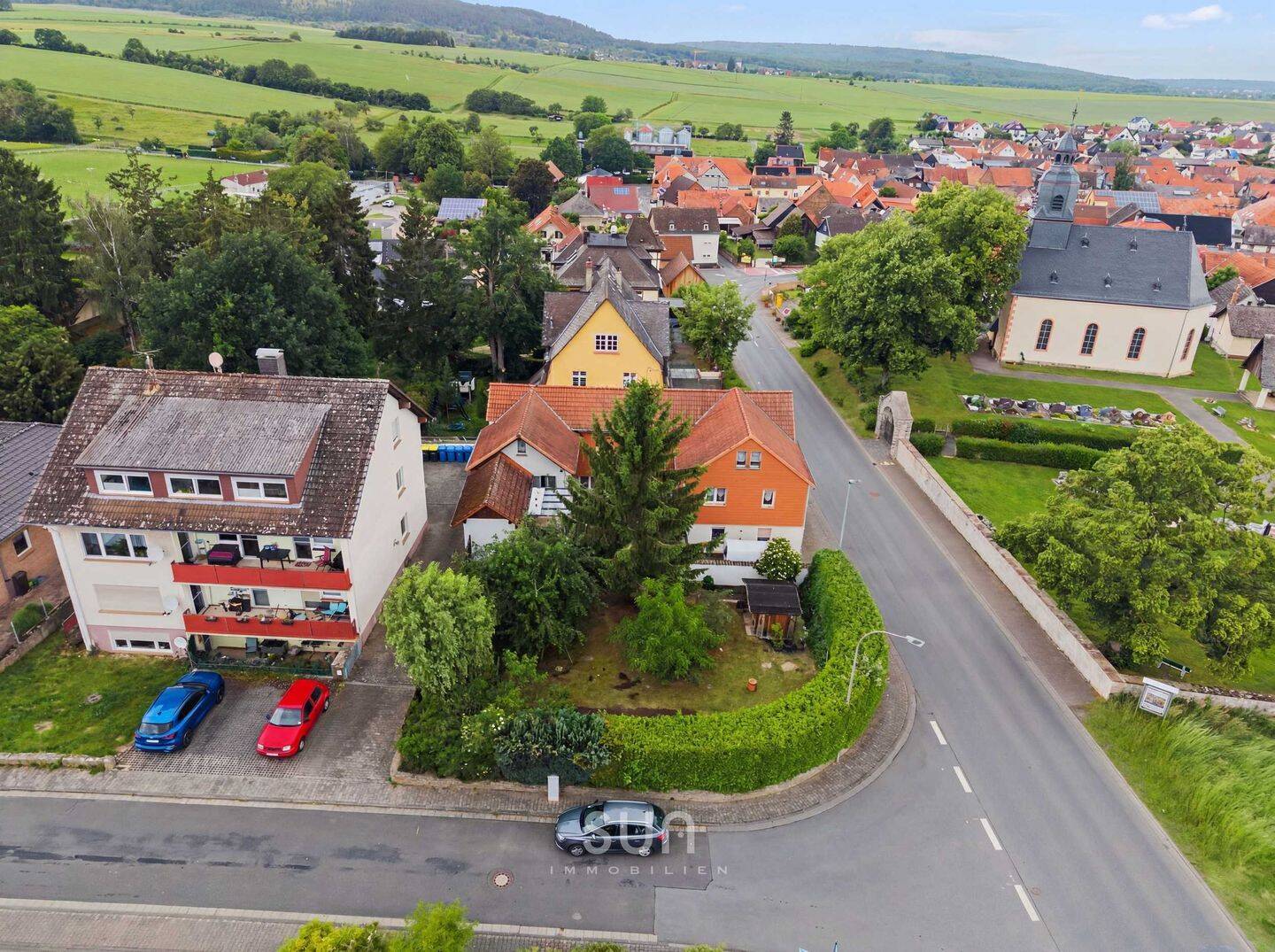 RUHE PUR IN BESTER FELDRANDLAGE! - Familienidyll mit Wintergarten, Weitblick und Natur in Fauerbach – Butzbach – Bild 1 von 9