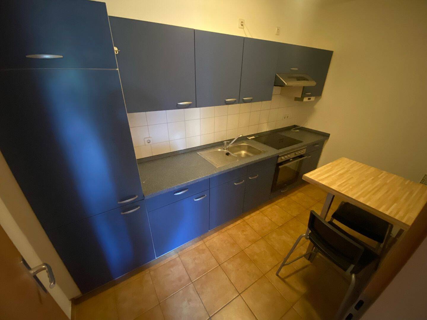 DG - Laminat - Balkon am Wohnzi. - inkl. EBK** frei ab 1.10.26 – Chemnitz – Vorschaubild 4