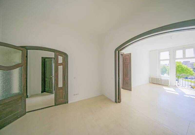 Loft-Atelier mit großen Fenstern im 2. OG am Tempelhofer Ufer – Berlin – Vorschaubild 3