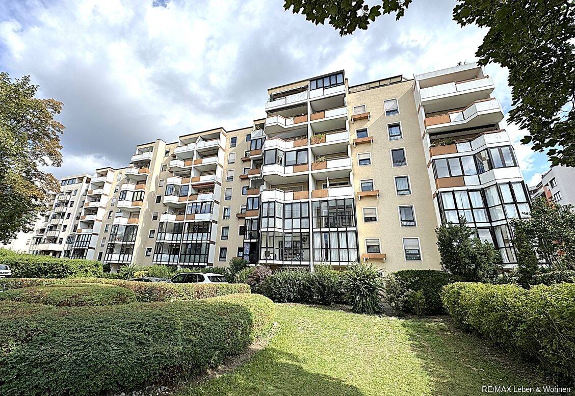 1-Zimmerappartement in Best-Lage-Augsburg ( Prinzstr / Ecke Remboldstr.) + Tiefgaragen Stellplatz