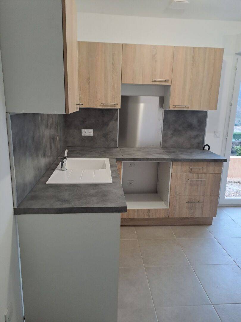 Appartement 2 pièces 35 m² · à Gréasque · 35 m² · 780 €/mois