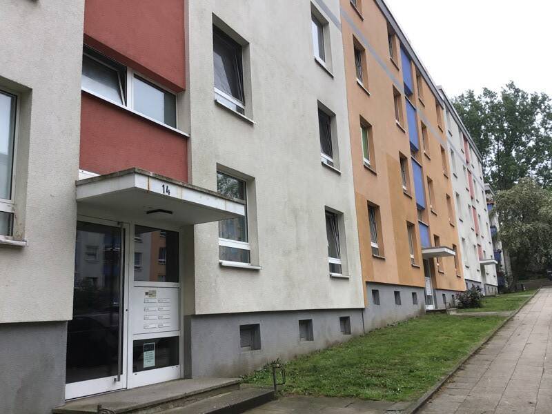 Für Ihre Familie: geräumige 3-Zimmer-Wohnung mit Balkon und Blick ins Grüne!