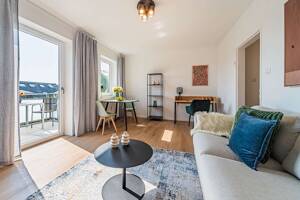 Neu möblierte 2-Zimmer-Wohnung mit Balkon in ruhiger, schöner Wohnlage – 60385 Frankfurt am Main – Vorschaubild 3