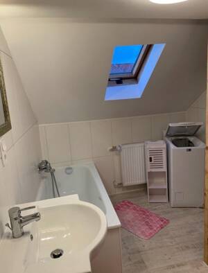 2-Zimmer Dachgeschoss Wohnung auf Zeit zu vermieten (bis 6 Monate) – 64625 Bensheim – Vorschaubild 4