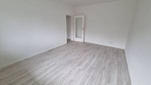 Gepflegte und Helle 2-Zimmer-Wohnung mit Einbauküche! – 45147 Essen – Vorschaubild 8