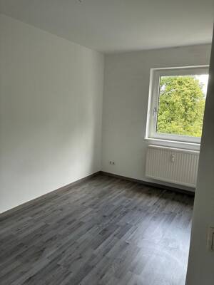 Zentral. Hell. Bezugsfertig - 4 Zimmer mit Balkon im Herzen der Stadt – 38226 Salzgitter – Vorschaubild 6