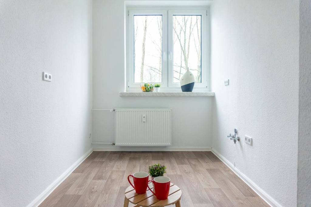 NEU zusammengelegte 5-Raum-Wohnung mit 2 Bädern – Chemnitz – Vorschaubild 2