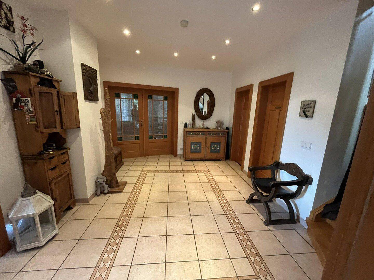 Wunderschöne 6,5 Zimmer Villa mit gehobener Innenausstattung – Hettenshausen – Vorschaubild 9