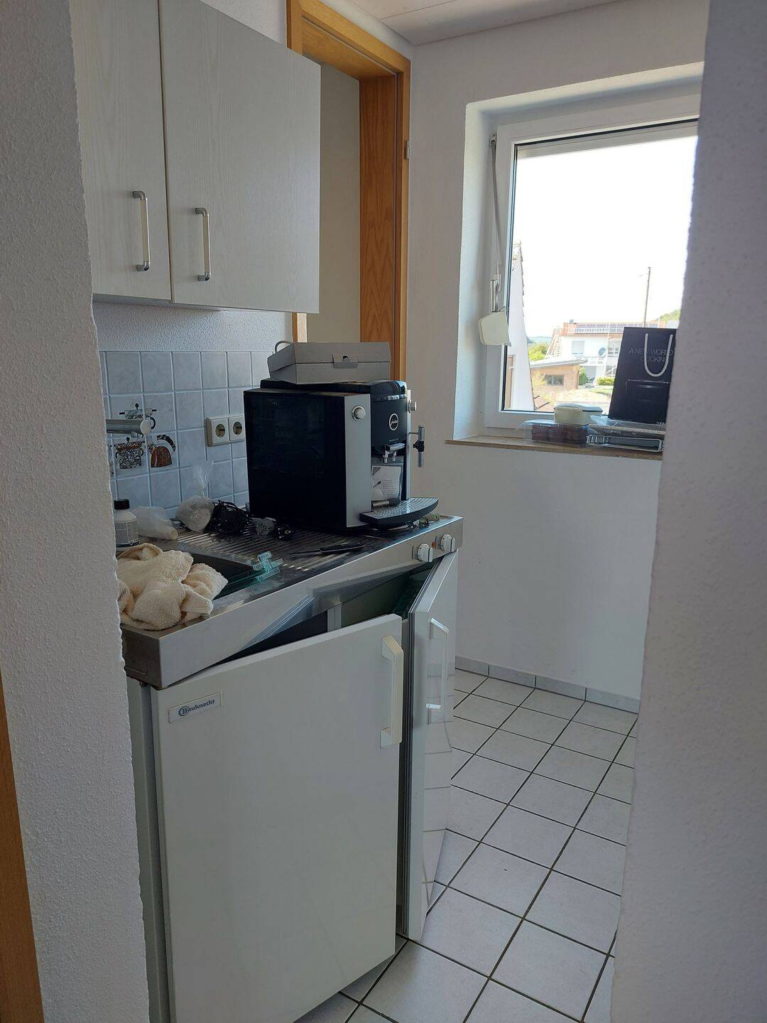 Teilmöbliertes Appartment mit Balkon in Neu-Ulm Steinheim – Neu-Ulm – Vorschaubild 4