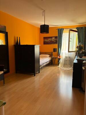 Moosach, schöne 2 Zimmer-Wohnung mit S-Blk, EBK zzgl. Einzelgarage in ruhiger Lage, ca. 51m – 80992 München – Vorschaubild 3