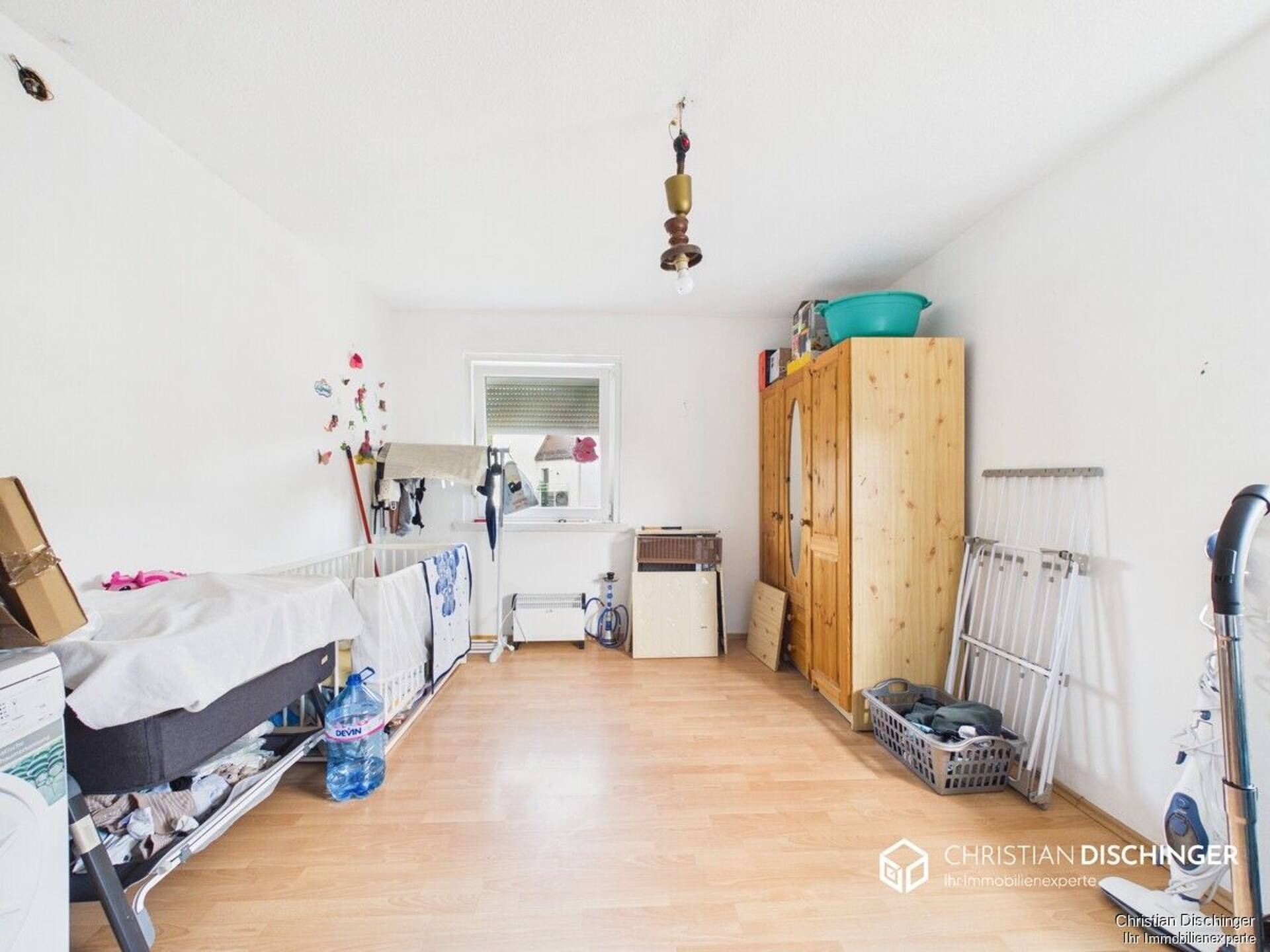 Mehrfamilienhaus in 93055 Regensburg / Schwabelweis mit 421 m² kaufen