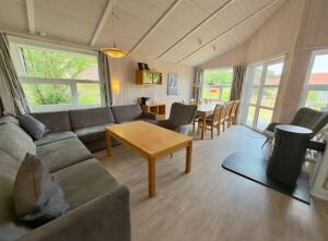 Strandnahes Ferienhaus mit guter Rendite – 23570 Lübeck – Vorschaubild 3
