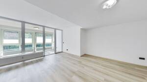 Bezugsfreie und renovierte Etagenwohnung in Toplage im Gerichtsviertel-Oldenburg – 26135 Oldenburg – Vorschaubild 4