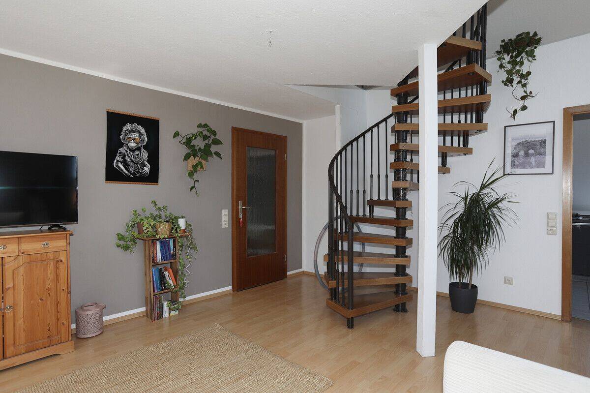 Helle 2 Zimmer-Maisonette-Wohnung für Singles oder Paare – Kirchheim am Neckar – Vorschaubild 3