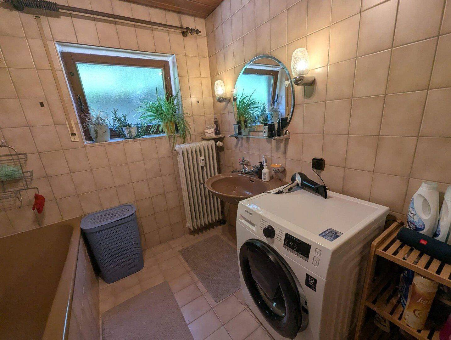 bezugsfreie 3-Zimmer-Wohnung mit Tageslichtbad & Carport in ruhiger Lage von Pfinztal-Wöschbach – Pfinztal – Vorschaubild 9