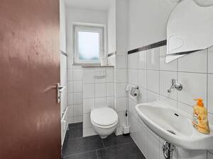 3,5-Zimmer-Wohnung mit Loggia, Aufzug & Wallbox in begehrter Lage von Stuttgart-Möhringen – 70567 Stuttgart – Vorschaubild 7