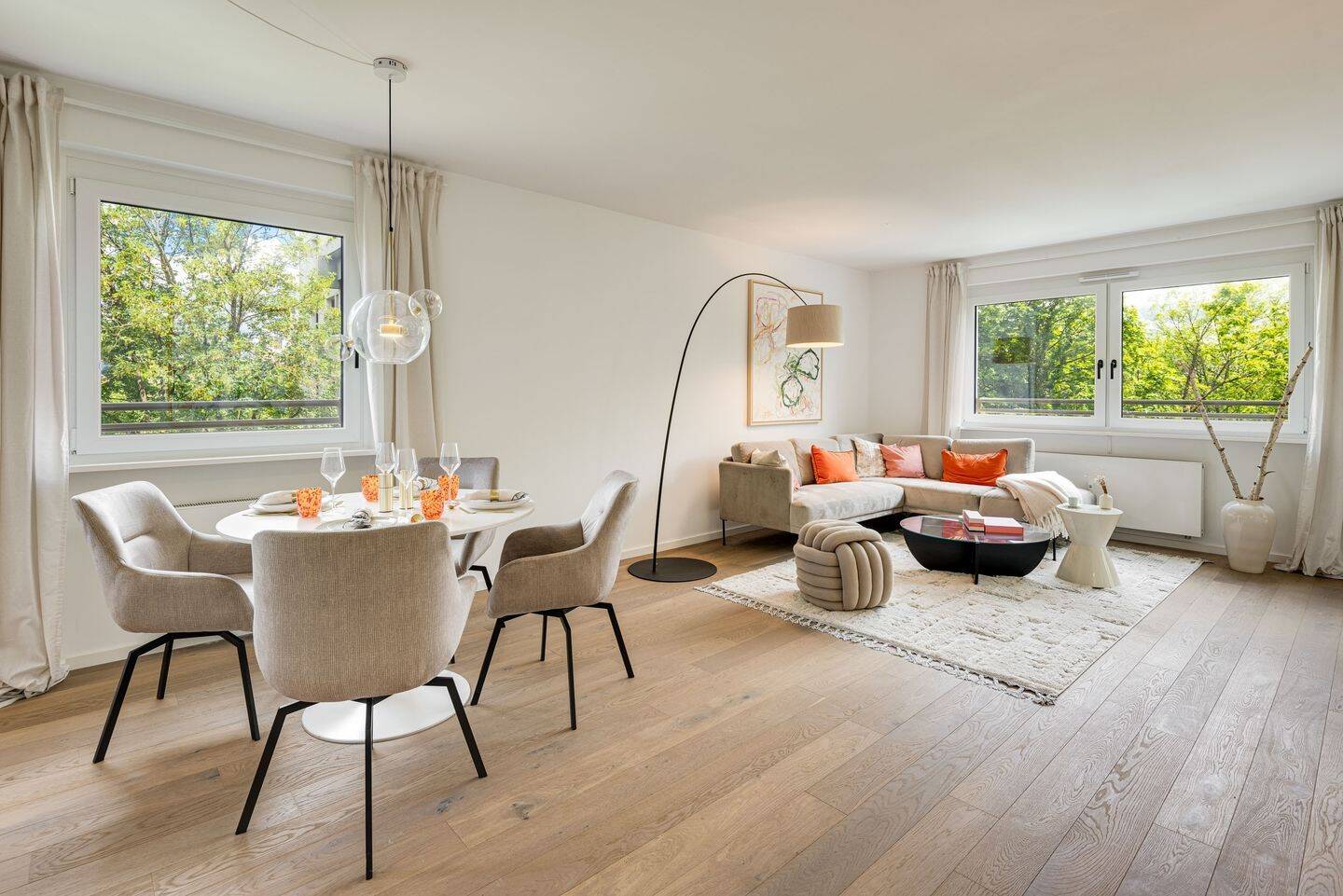 Exklusive 3,5-Zimmer-Wohnung mit 2 Loggien, EnSuite-Bad und XXL-Wohnküche – München – Vorschaubild 4