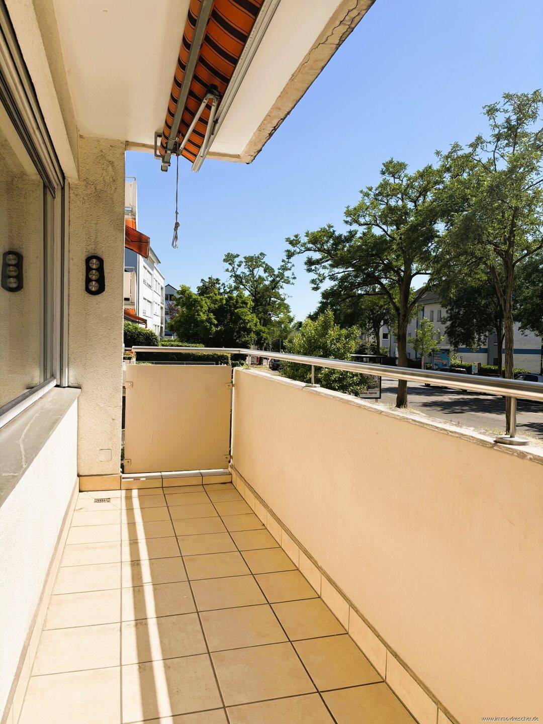 Ihre hochwertige 3 - 4 Zimmer Wohnung mit 2 Balkons und Einzelgarage am Rotenbühl – Saarbrücken – Vorschaubild 3
