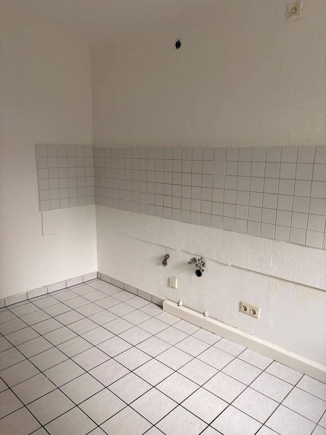 Großzügig geschnittene, helle 2-Zimmer-Wohnung mit Wintergartenbalkon - Stadtteil Rennweg – Nürnberg – Vorschaubild 9
