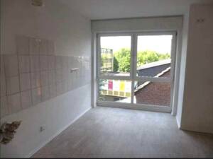 Gepflegte 2 Zimmer Wohnung mit Balkon u. Garage in ansprechendem Haus mit Aufzug in Rheinhausen – 47226 Duisburg – Vorschaubild 8