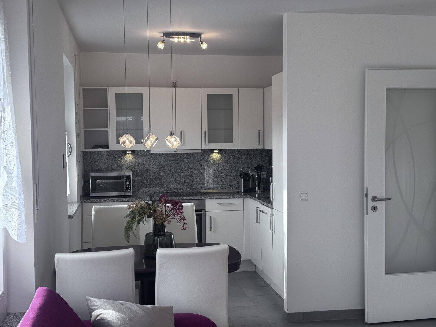 Provisionsfrei, Selbstbezug oder Kapitalanlage, München-Schwabing, Ecke Leopoldstraße, 2-Zi.-Wohnung – München – Vorschaubild 4