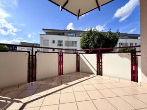 Gepflegte 2-Zimmer-Erdgeschosswohnung mit Südwest-Balkon und TG-Stellplatz – sofort frei – 63225 Langen – Vorschaubild 2