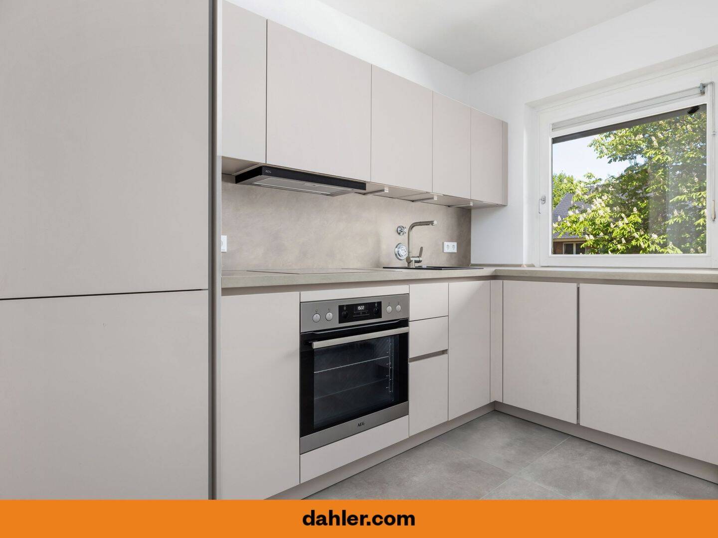 Stilvoll modernisierte Wohnung mitten im grünen Tonndorf – Hamburg – Bild 1 von 7