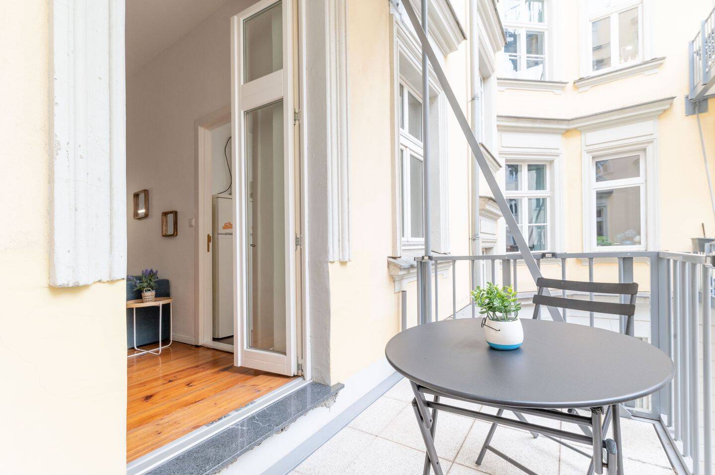 Renovierte Altbauwohnung mit Balkon kaufen – Prenzlauer Berg am Volkspark | 239.000 € – Berlin – Vorschaubild 7