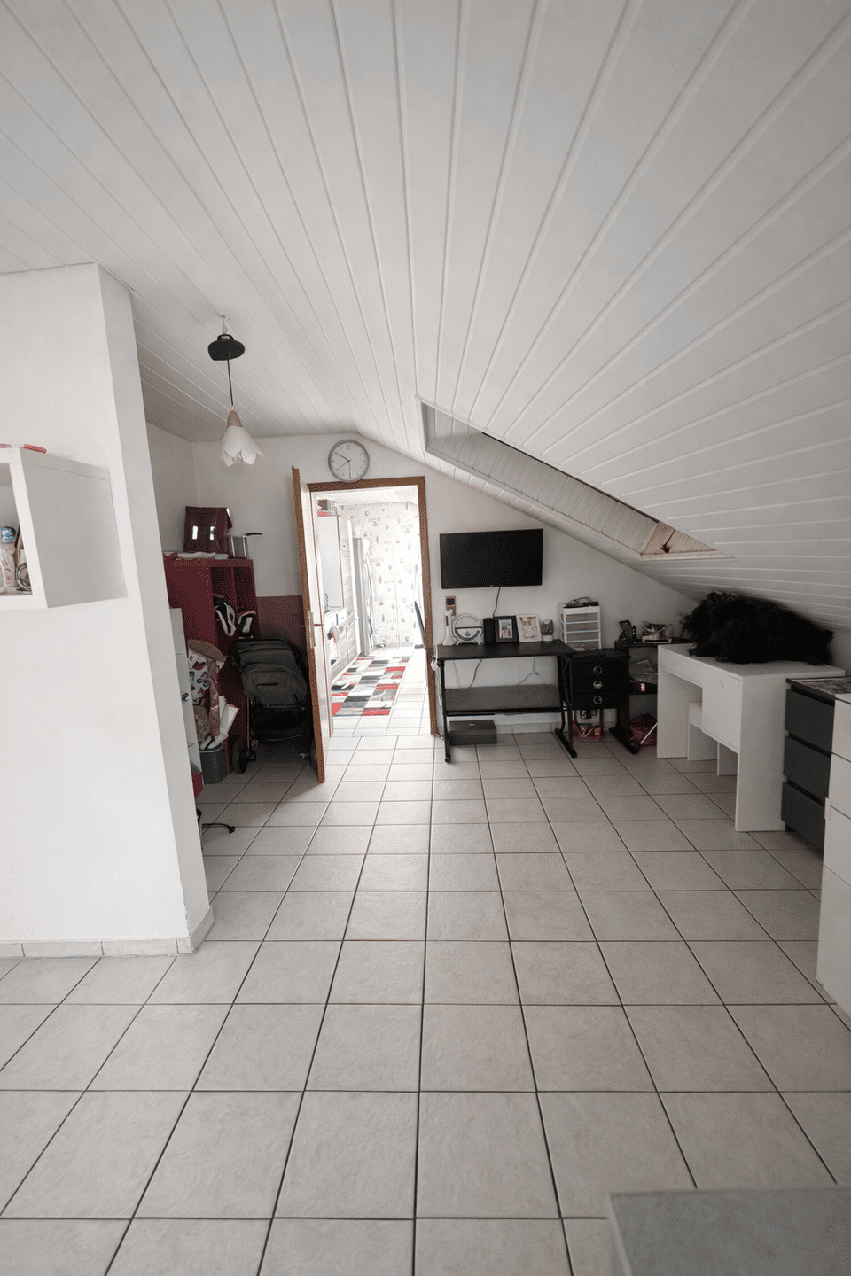 Charmante Dachgeschosswohnung Mannheim mit 2x Parkplatz – Mannheim – Vorschaubild 3