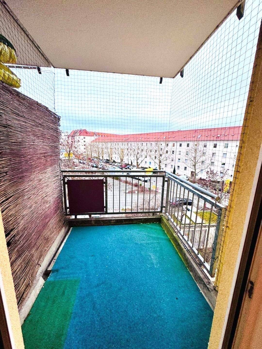 Renoviertes 1-Zimmer-Apartment mit Balkon im 4. OG – Fürth Südstadt, U-Bahn-Nähe, sofort bezugsfrei – Fürth – Vorschaubild 4