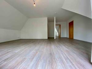 Besondere 2-Zimmer Dachgeschosswohnung mit Ausblick ins Grüne – 44357 Dortmund – Vorschaubild 3
